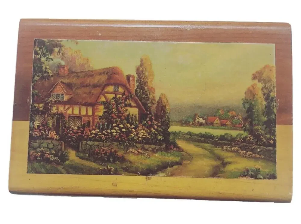 Country Farmhouse Wooden Trinket Box Dovetail Edge English Cottage Garden